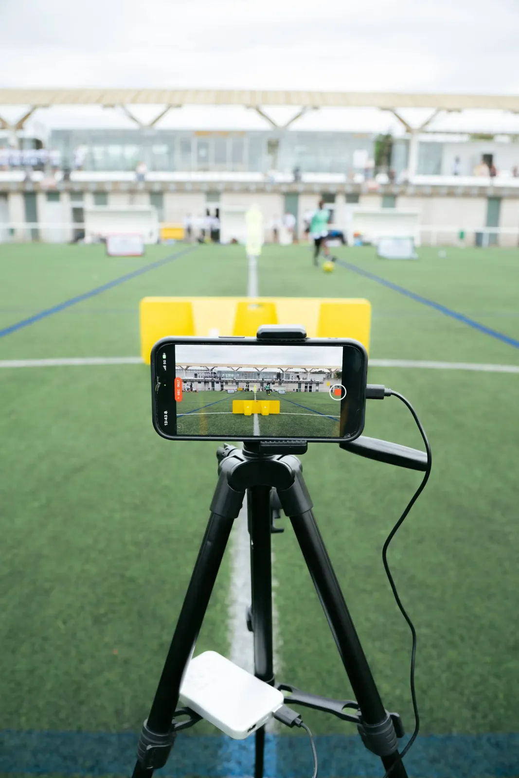 Coach filmant un joueur avec l'application IFREQ